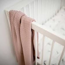 After finding out that my son had terrible eczema, i bought tiny twig garments as they're made of 100% cotton and gots certified cotton! Soft Knitted Blanket Baby Crib Pale Pink Mies And Co Little Home Fr
