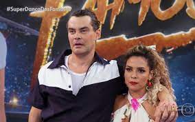 Самые новые твиты от carmo dalla vecchia (@vecchiaoficial): Carmo Dalla Vecchia Faces The Risk Of Injury In The Super Dance Of The Famous Understand Entertainment Prime Time Zone