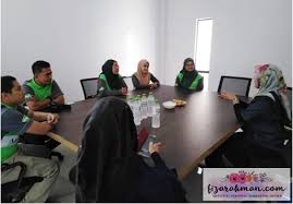 Pemohon tidak perlu menghantar sebarang cetakan maklumat yang telah diisi melalui sistem erecruit kepada pihak bahagian sumber manusia usm; Afy Haniff Dan Team Bekerjasama Wangikan Rumah Ronald Mcdonald Husm Kubang Kerian