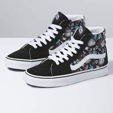 También incluyen puntera reforzada para soportar el desgaste, cuello acolchado para ofrecer sujeción y flexibilidad y la. Paradise Floral Sk8 Hi Shop Shoes At Vans