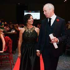 Little of the memorabilia that accrues to someone who has spent more than 30 years around the nhl is displayed on the walls of his comfortable home in an upscale neighbourhood. Who Is Ron Maclean Dating Ron Maclean Girlfriend Wife