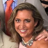 Carmen Encinas's Instagram, Twitter & Facebook