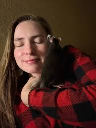 RIP Cheddar, a beloved pet rat
