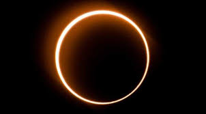 Solstizio d'estate, ovvero il trionfo della luce del sole sulla terra, è il giorno più lungo dell'anno e stesso tempo questo giorno rappresenta il declino de. Eclissi Solare Anulare Il Giorno Del Solstizio D Estate 2020 Ecco Dove Vederla In Diretta Link Video