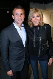 It was a lighter moment as the leaders honoured the dead of world war one. Pin Em Brigitte Macron