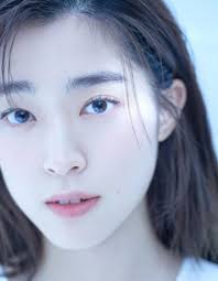 Hal ini karena sosok kelahiran 17 juni 1996 masih termasuk aktris rookie. 6w5vgnkk3cmrvm