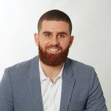 Dare to try, dare to fail, and dare to succeed” Supplyframe Director of  Business Development in China, Xiaodan(Alma) Wang, shares why bravery and  honesty are important traits for a successful and… |