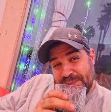 Who is a better chess player, Hikaru Nakamura or Magnus Carlsen?