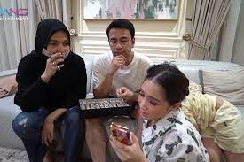 Awalnya cuma sedikit akhirnya kelihatan jelas deh !! Raffi Ahmad Kesal Nagita Slavina Masih Mau Berkuda Di Tengah Kehamilan