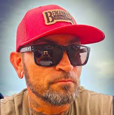 I'd like to extend a HUGE thank you to Chuck & Christie Becker for the  opportunity to do what we do when it came down to building a porch