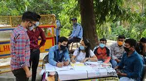 Ist by urvashi dalal # du established as a convent with the aim of providing finest quality of education to both young men and women, st. Delhi University Seniors Save The Day Say Freshers Hindustan Times