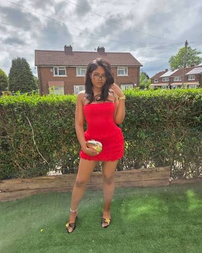 Bolton - #TRIBUTE | The family of a 17-year-old girl who died from her  injuries following a collision in Bolton have paid tribute to her and her  'contagious happiness'. Erica De Sousa