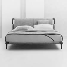 Con le lenzuola e i cuscini. Design Betten Von Flou Online Finden Architonic