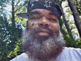 Senator's brother dies at 44