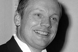 Piper to mark Neil Armstrong's Scottish roots at memorial service