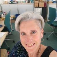 100+ profilů „Glassbrook“