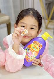 Budak-budak bijak dah tahu! Carrie Junior Hair & Body Wash 700g sekarang  ada FREE Toy Magnet 🎁🛁 Waktu mandi = lagi fun! Jangan buang botol tau 😍  Thanks @putehhidayah ! #CarrieJunior #CarrieMY ...