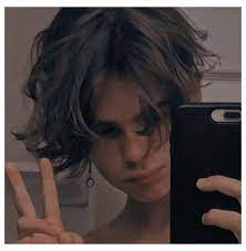 Western Port Boy Mirror Shot Westernportboymirrorshot Brown Hair Boy Messy Hair Boy Cute White Boys