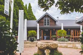 Barton Elise Bendooley Estate Highland Wedding Estate Wedding Estates