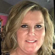 Sandy Wendt's Instagram, Twitter & Facebook