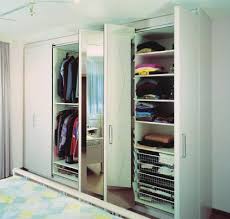 Der passt auch gut in kleine schlafzimmer oder einraumwohnungen. Schiebeturen Im Mobel Und Innenausbau Teil 3 Gefaltet Und Versteckt Bm Online