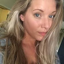 Amanda Hubert's Instagram, Twitter & Facebook