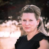 Stephanie Alday's Instagram, Twitter & Facebook