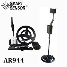 Apply an electromagnetic field to detect the presence of a concealed metal object. Ar 944 Amd Pakistan