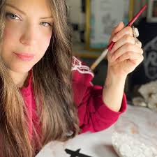 Eye Study in Coloured Pencil 👁 It was so fun drawing this eye, especially  drawing the glittery eyeshadow. I used an x-acto knife to add the glittery  details to the eyeshadow and