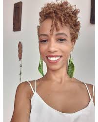 Joyce Nascimento, Autor em Guia Negro