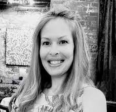 Kelly Kirkbride's Instagram, Twitter & Facebook