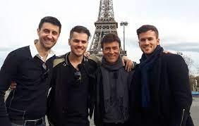 Sing with lyrics to your favorite karaoke songs. Alta Definicao Especial Vai Juntar Tony Mickael E David Carreira Atualidade Sapo Mag