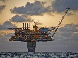 Oil Rig Shell Draugen At The North Sea Www Whisper2 Com Oil Platform Oil Rig Oil Rig Jobs