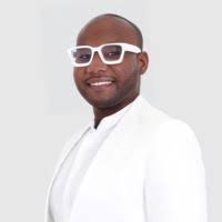 200+ "Ali M" profiles