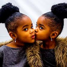 Furmark bienvenue chez les corses et bonne chance ! Book Of Photos Twin Girl 1 Wattpad