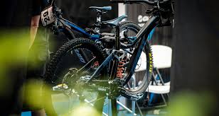 In the world of pro dh racing, marginal gains mean everything. Neues 29 Giant Glory World Cup Team Auf Prototyp Unterwegs