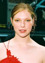 From That '70s to That '90s Girl! Laura Prepon's Transformation Amid  Plastic Surgery Speculation