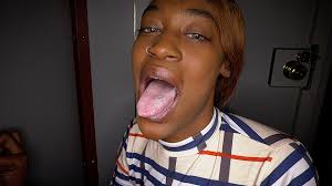 Cheyenne - 1st Visit @ Glory Hole Swallow