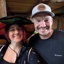 Who are some recommended handymen or contractors in Vero Beach?