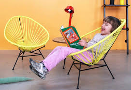 High quality reproduction for the best price and in multiple kids colors. Acapulco Mini Kinderstuhl Ok Design