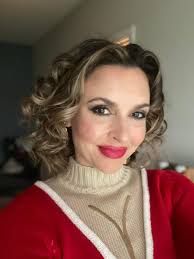 Holiday makeup ideas and Christmas makeup