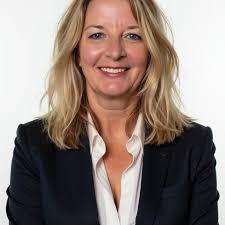 For second-generation Crossroads Pizza Carrollton owner Mary Long, 40 years  of making pizzas also means 40 years of building relationships.