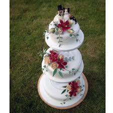 Wedding cake topper black bride groom mr mrs baby cat dogs cake toppers wedding engagement party cake decoration party favors. Cool Cats Wedding Cake With Glass Goblet Separators