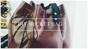 Aprende como hacer bolso de mano con borla de una forma sencilla. Bolso Limosnera Todo Un Must Para Este Otono Invierno