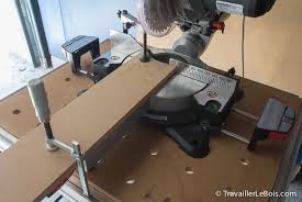 Reglage Du Laser De La Scie A Onglet Metabo Kgs 216 M Travailler Le Bois Scie A Onglet Scie Scie A Onglet Radiale