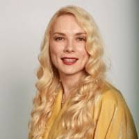 Alina Webb's Instagram, Twitter & Facebook