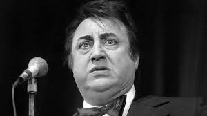 De Mouscron à Saint-Rémy-Lès-Chevreuse: la vie de Raymond Devos retracée  dans un musée