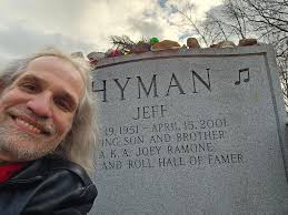 Johnny's grave with all the quotes. My amazing bf took me here by surprise  back in October. I got into the Ramones shortly before Johnny passed, so it  meant a lot to