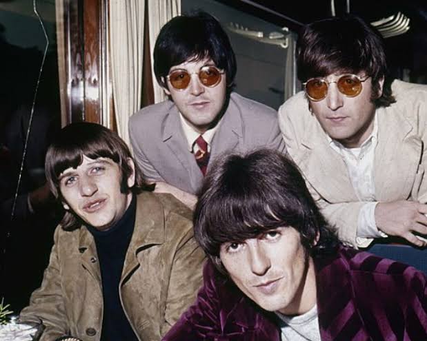 Fan-Favorite Beatles Songs That John Lennon Absolutely Hated | The Vintage News