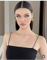 Sian Armstrong (sianarmstrong5)